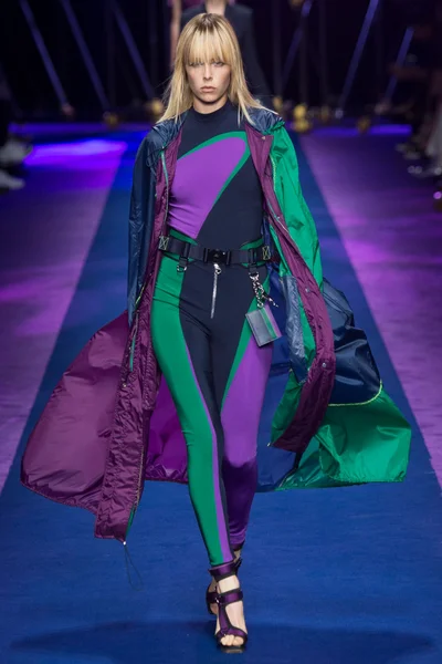 Look 1
